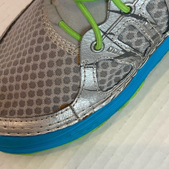 New Balance Women’s Minimus 70 V1 SUP Water Shoe - Picture 6 of 8